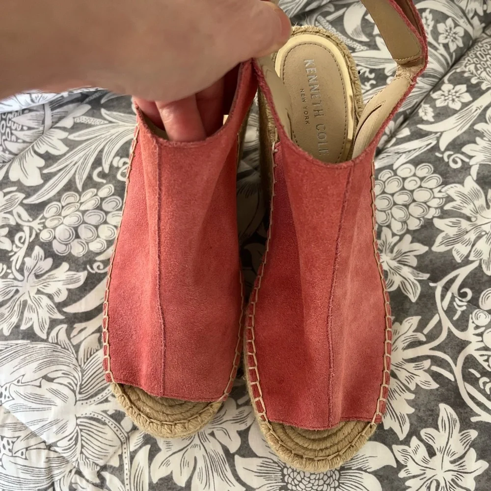 Kenneth Cole Pink Suede Espadrilles